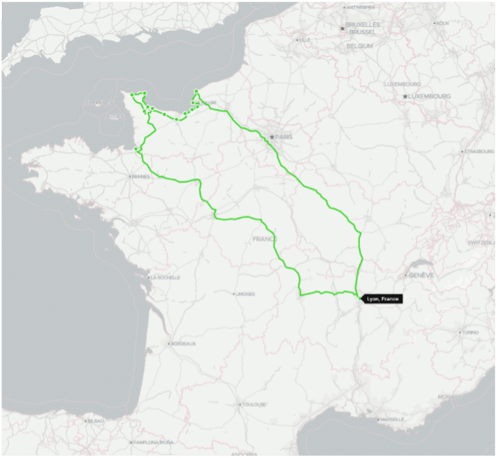 Carte d'un road trip en Normandie en van aménagé en partant de l'agence de location de Lyon